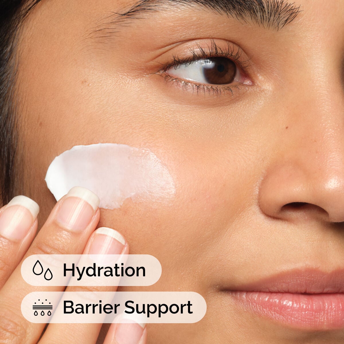natural-moisturizing-factors-ha-g5 ord-natural-moisturizing-factors-ha-model-application-with-benefits.jpg